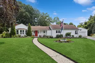 607 Rosedale Rd, Glenview, IL 60025 - Photo 1