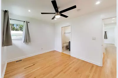 4641 Locust Avenue, Glenview, IL 60025 - Photo 13