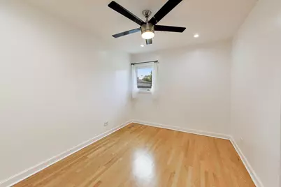 4641 Locust Avenue, Glenview, IL 60025 - Photo 17