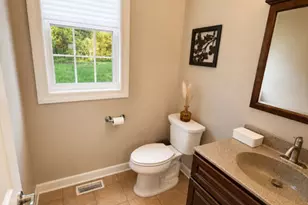 11 Harrington Ct, Hawthorn Woods, IL 60047 - Photo 27