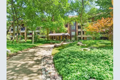 1401 Burr Oak Road #416B, Hinsdale, IL 60521 - Photo 3