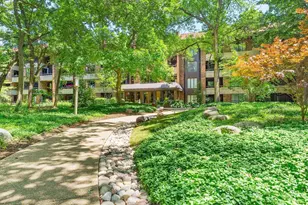 1401 Burr Oak Rd, Hinsdale, IL 60521 - Photo 3