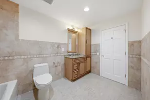9232 S Essex Ave, Chicago, IL 60617 - Photo 29