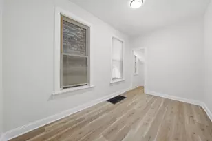 9232 S Essex Ave, Chicago, IL 60617 - Photo 15