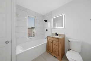 9232 S Essex Ave, Chicago, IL 60617 - Photo 27