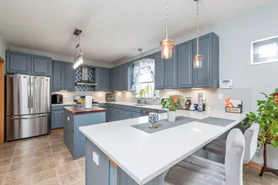 39689 Lynsee Court, Beach Park, IL 60083 - Photo 13