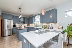 39689 Lynsee Ct, Beach Park, IL 60083 - Photo 13
