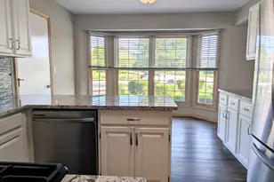 9841 Cambridge Dr, Mokena, IL 60448 - Photo 5