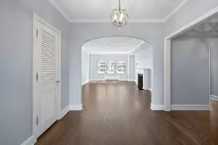 4300 N Marine Dr, Chicago, IL 60613 - Photo 5