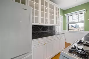 4300 N Marine Dr, Chicago, IL 60613 - Photo 11
