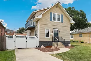 4636 Custer Ave, Brookfield, IL 60513 - Photo 1