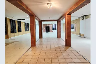 220 E Galena Boulevard, Aurora, IL 60505 - Photo 7
