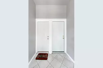 6524 S Eberhart Avenue, Chicago, IL 60637 - Photo 3