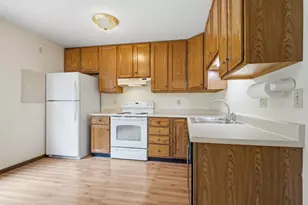 510 E Mulberry St, Bloomington, IL 61701 - Photo 7