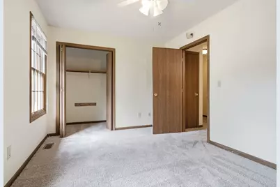 510 E Mulberry Street #1, Bloomington, IL 61701 - Photo 11