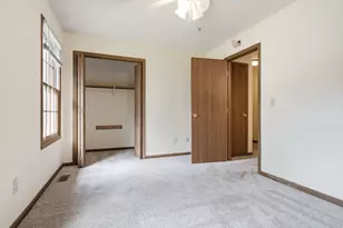 510 E Mulberry St, Bloomington, IL 61701 - Photo 11