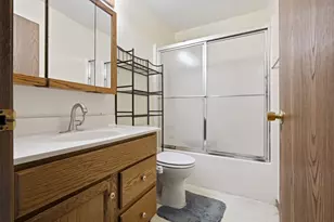 510 E Mulberry St, Bloomington, IL 61701 - Photo 13