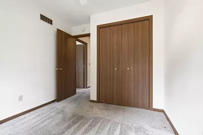 510 E Mulberry Street #1, Bloomington, IL 61701 - Photo 17