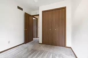 510 E Mulberry St, Bloomington, IL 61701 - Photo 17