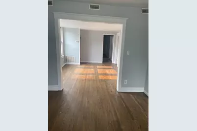 2704 E 77th Street #2, Chicago, IL 60649 - Photo 3