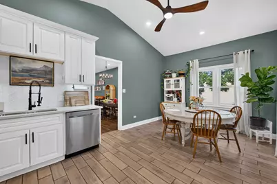 7303 Oakwood Avenue, Lyons, IL 60534 - Photo 9