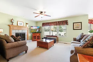 1196 Fawn Cir, Manteno, IL 60950 - Photo 5