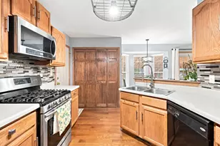 1209 Scott Ct, Dekalb, IL 60115 - Photo 5