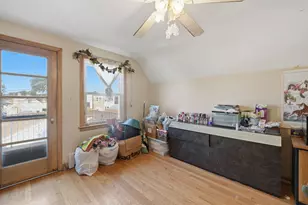 4923 N Mason Ave, Chicago, IL 60630 - Photo 9