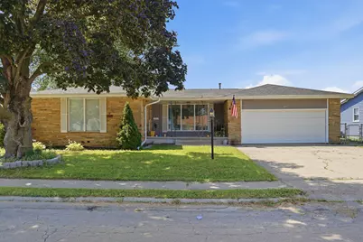 707 E 19th Street, Sterling, IL 61081 - Photo 1