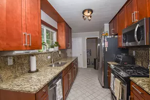 2605 W Vermont Ave, Waukegan, IL 60087 - Photo 13