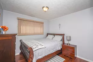 2605 W Vermont Ave, Waukegan, IL 60087 - Photo 17