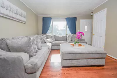 2605 W Vermont Avenue, Waukegan, IL 60087 - Photo 7