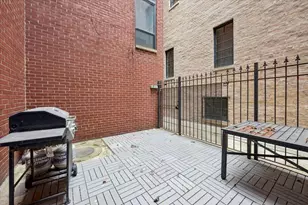 636 W Webster Ave, Chicago, IL 60614 - Photo 17