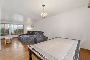 15342 Dobson Ave, South Holland, IL 60473 - Photo 9