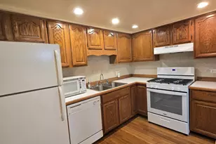 1365 Ashland Ave, Des Plaines, IL 60016 - Photo 9