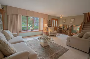 10524 S Michael Dr, Palos Hills, IL 60465 - Photo 7