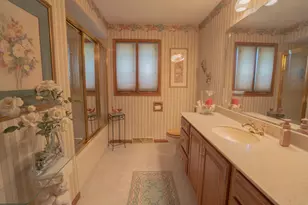 10524 S Michael Dr, Palos Hills, IL 60465 - Photo 11