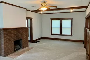 404 E McKenney St, Dixon, IL 61021 - Photo 7