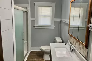 404 E McKenney St, Dixon, IL 61021 - Photo 15
