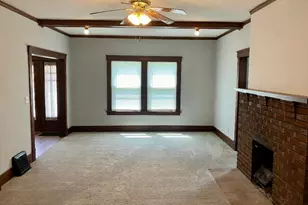 404 E McKenney St, Dixon, IL 61021 - Photo 5