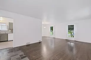 229 S Milton Ave, Glen Ellyn, IL 60137 - Photo 5