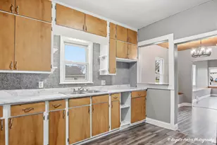 320 E Washington St, Round Lake Park, IL 60073 - Photo 19