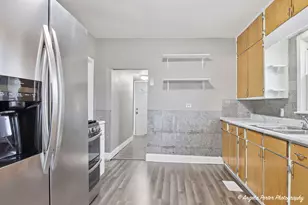 320 E Washington St, Round Lake Park, IL 60073 - Photo 17