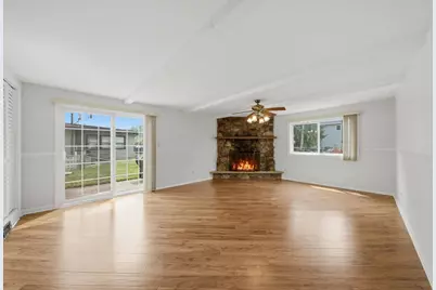 4847 W 84th Place, Burbank, IL 60459 - Photo 7