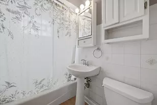 4847 W 84th Pl, Burbank, IL 60459 - Photo 11