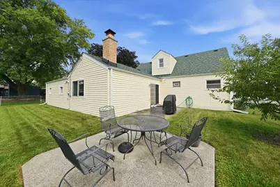 4847 W 84th Place, Burbank, IL 60459 - Photo 3