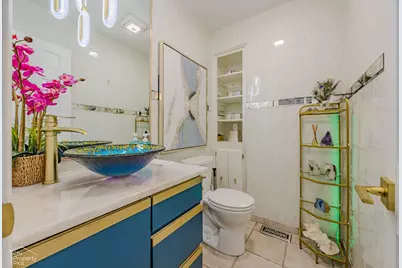 660 Versailles Circle #E, Elk Grove Village, IL 60007 - Photo 9
