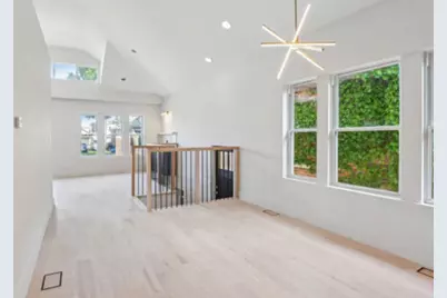 7930 S Kenwood Avenue, Chicago, IL 60619 - Photo 5