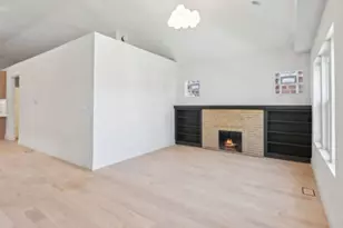 7930 S Kenwood Ave, Chicago, IL 60619 - Photo 3