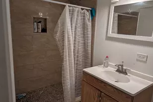 8128 S Coles Ave, Chicago, IL 60617 - Photo 5